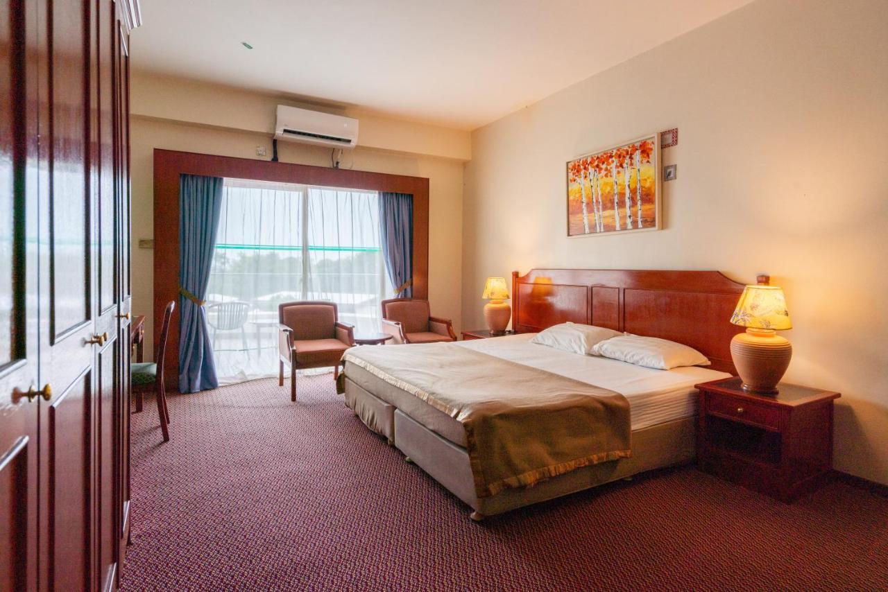 Romantic Couple Suite + Beach-Front Balcony Tanjung Bungah  Εξωτερικό φωτογραφία