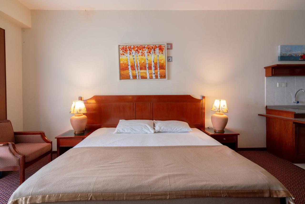 Romantic Couple Suite + Beach-Front Balcony Tanjung Bungah  Εξωτερικό φωτογραφία