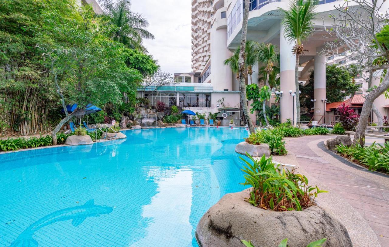 Romantic Couple Suite + Beach-Front Balcony Tanjung Bungah  Εξωτερικό φωτογραφία