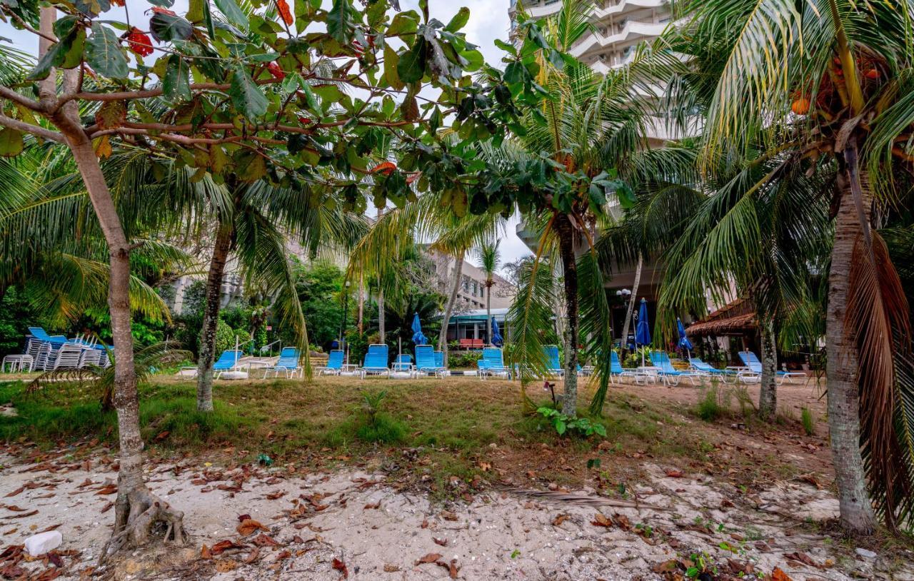 Romantic Couple Suite + Beach-Front Balcony Tanjung Bungah  Εξωτερικό φωτογραφία