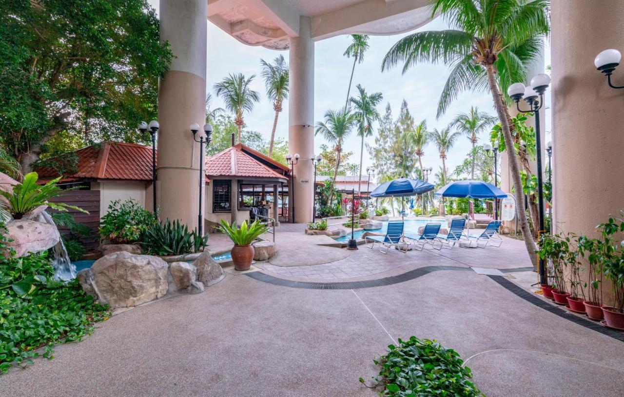 Romantic Couple Suite + Beach-Front Balcony Tanjung Bungah  Εξωτερικό φωτογραφία